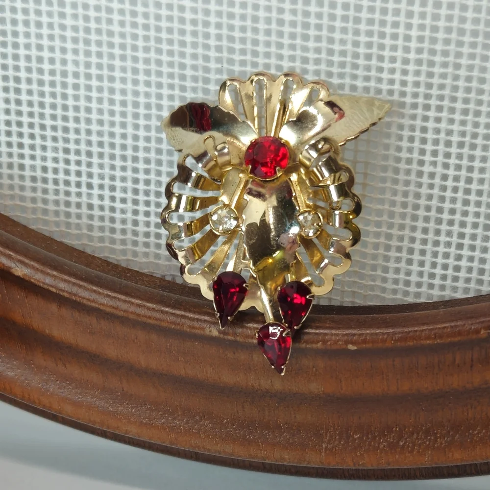Vintage Red Crystal Gold Plated Leaf Brooch or Pendant